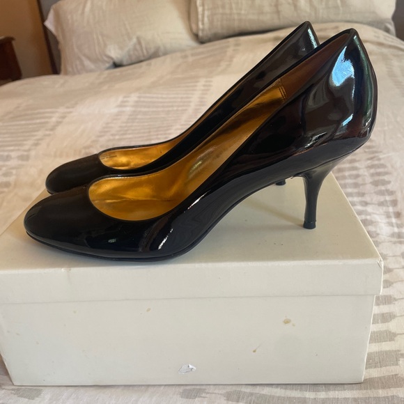 Coach Patent Leather Heels like new in box 7.5 - Picture 6 of 6
